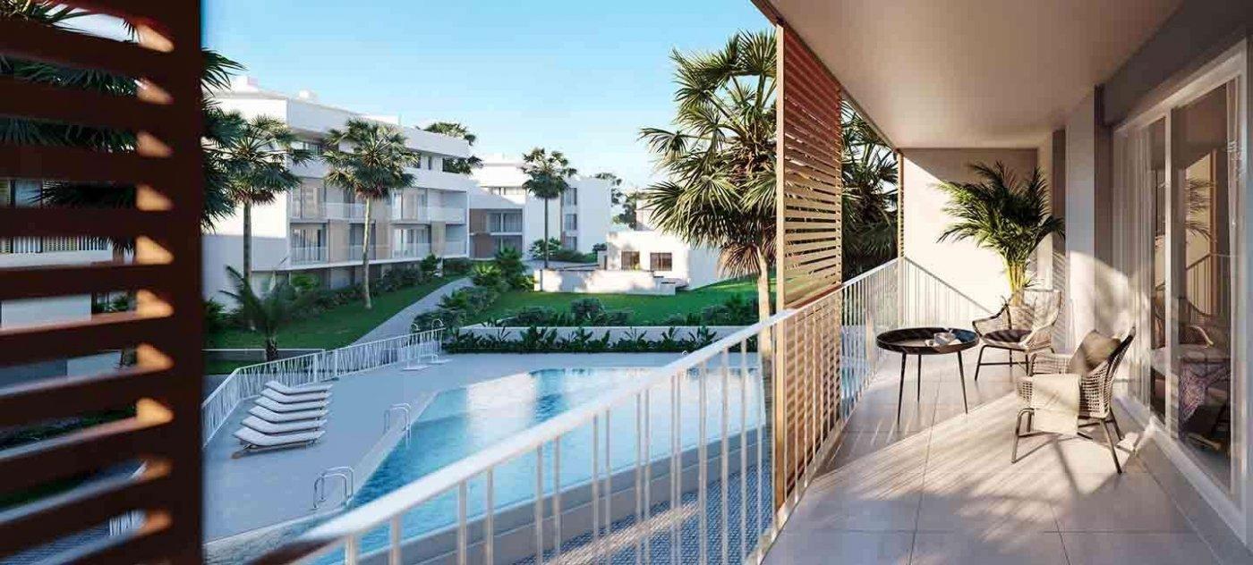 NIEUW WOONHUIS IN JAVEA 5 MINUTEN VAN HET STRAND, DE HAVEN EN HET CENTRUM !!!