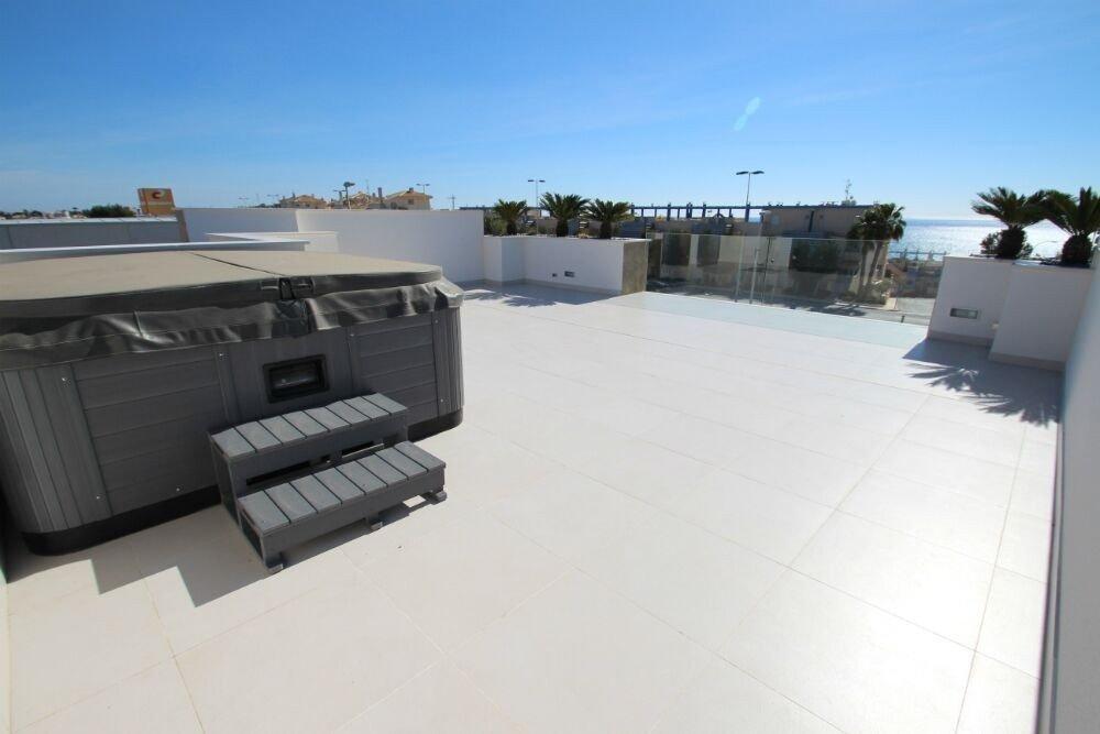 NEW CONSTRUCTION VILLAS 250 m FROM THE BEACH IN CAMPOAMOR — 4