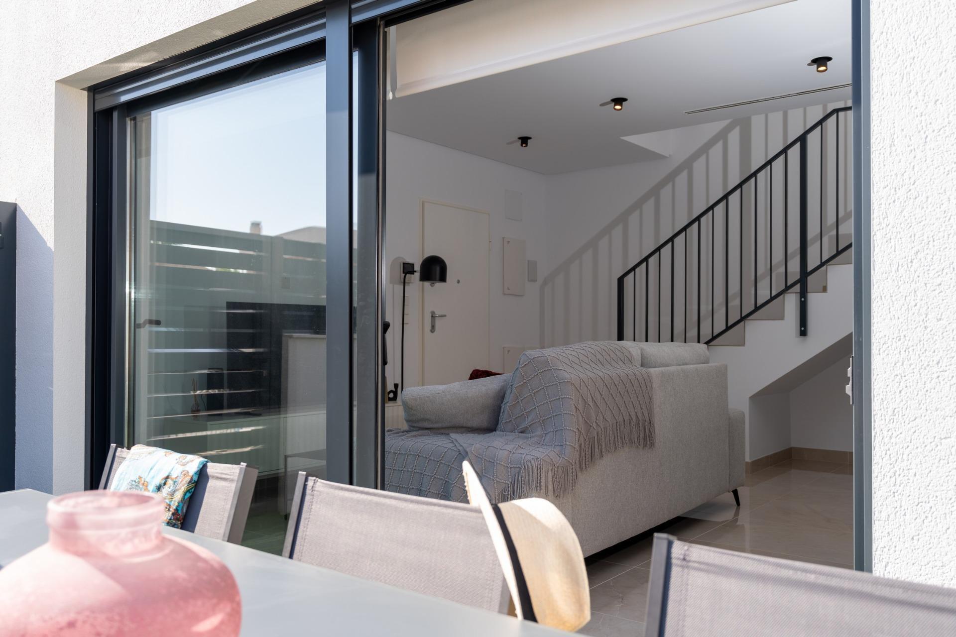Neubau-Reihenhäuser und Vierfamilienhäuser in Gran Alacant in Strandnähe — 5