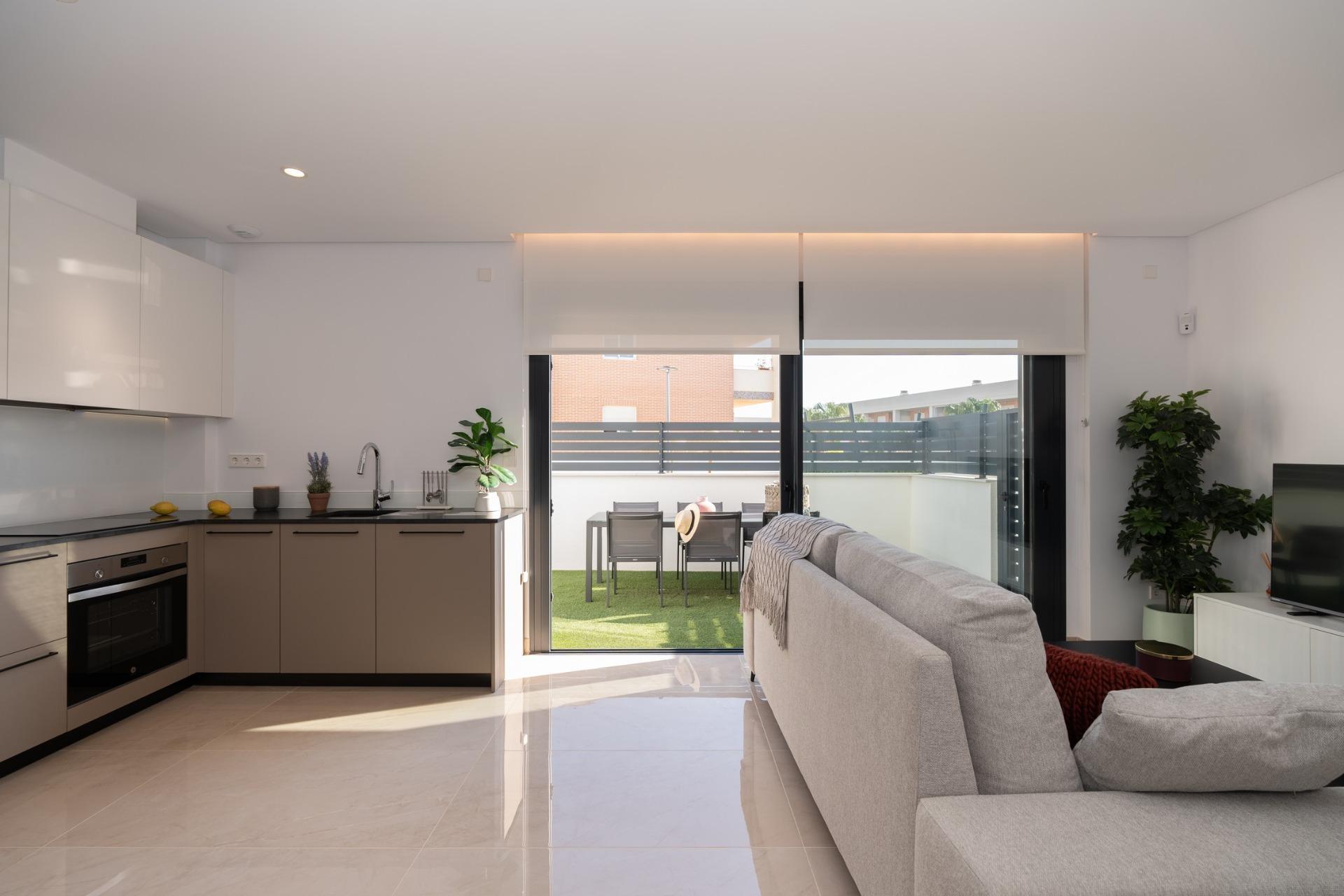 Neubau-Reihenhäuser und Vierfamilienhäuser in Gran Alacant in Strandnähe — 9