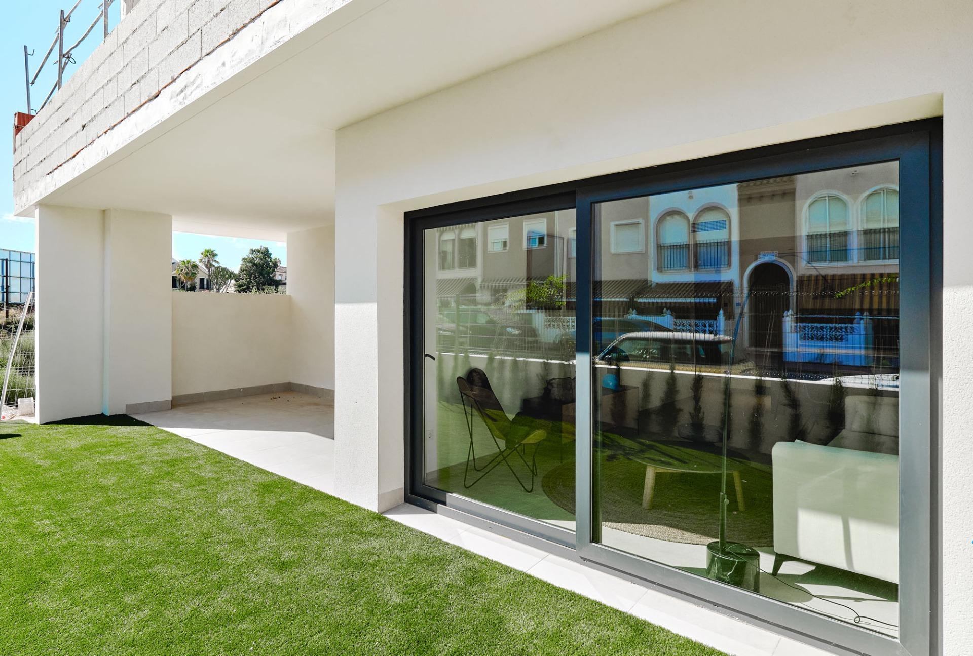 DESIGN-BUNGALOW AM MEER — 2