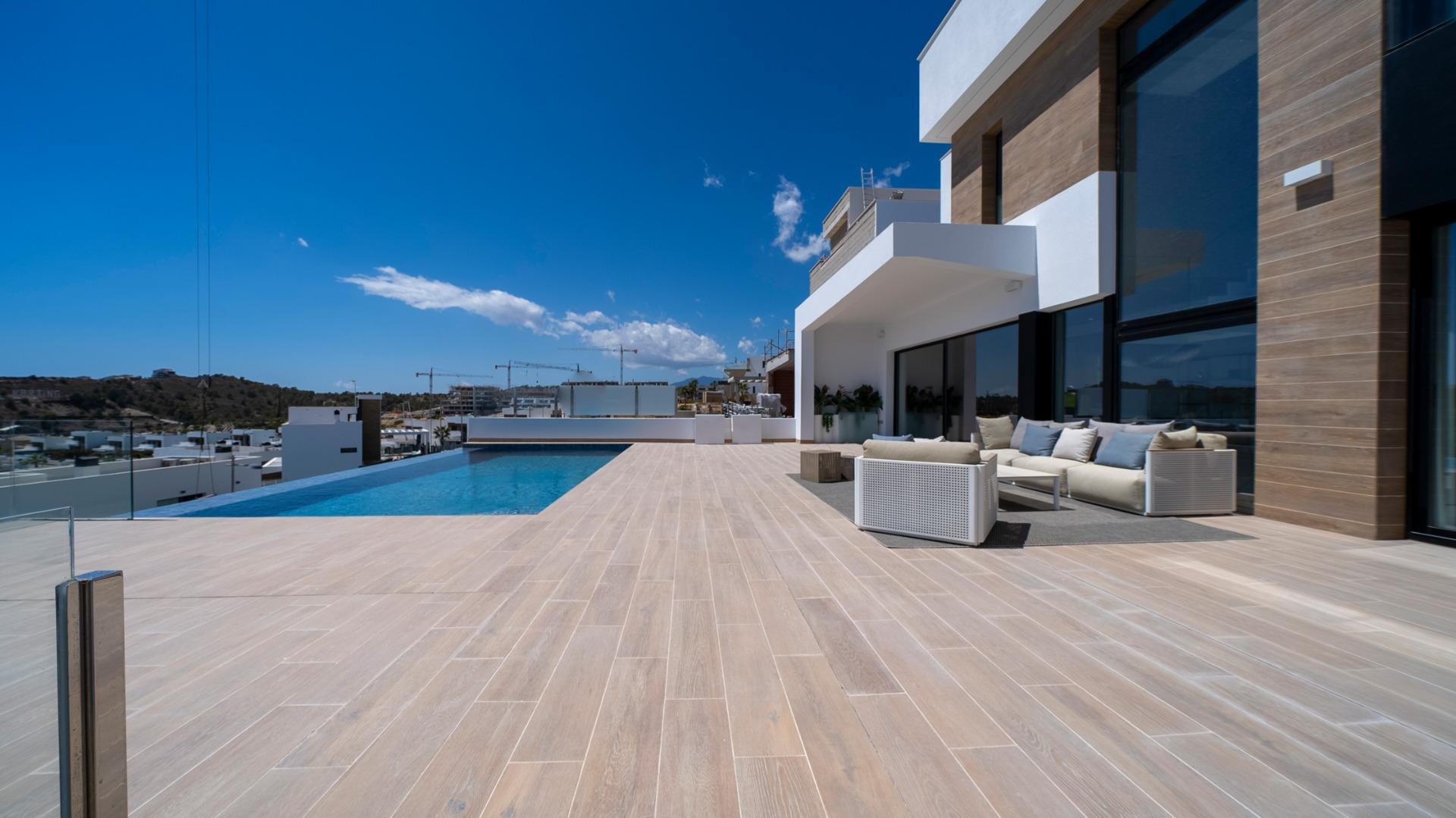 VILLAS DE LUJO DE OBRA NUEVA EN FINESTRAT CON VISTAS AL MAR