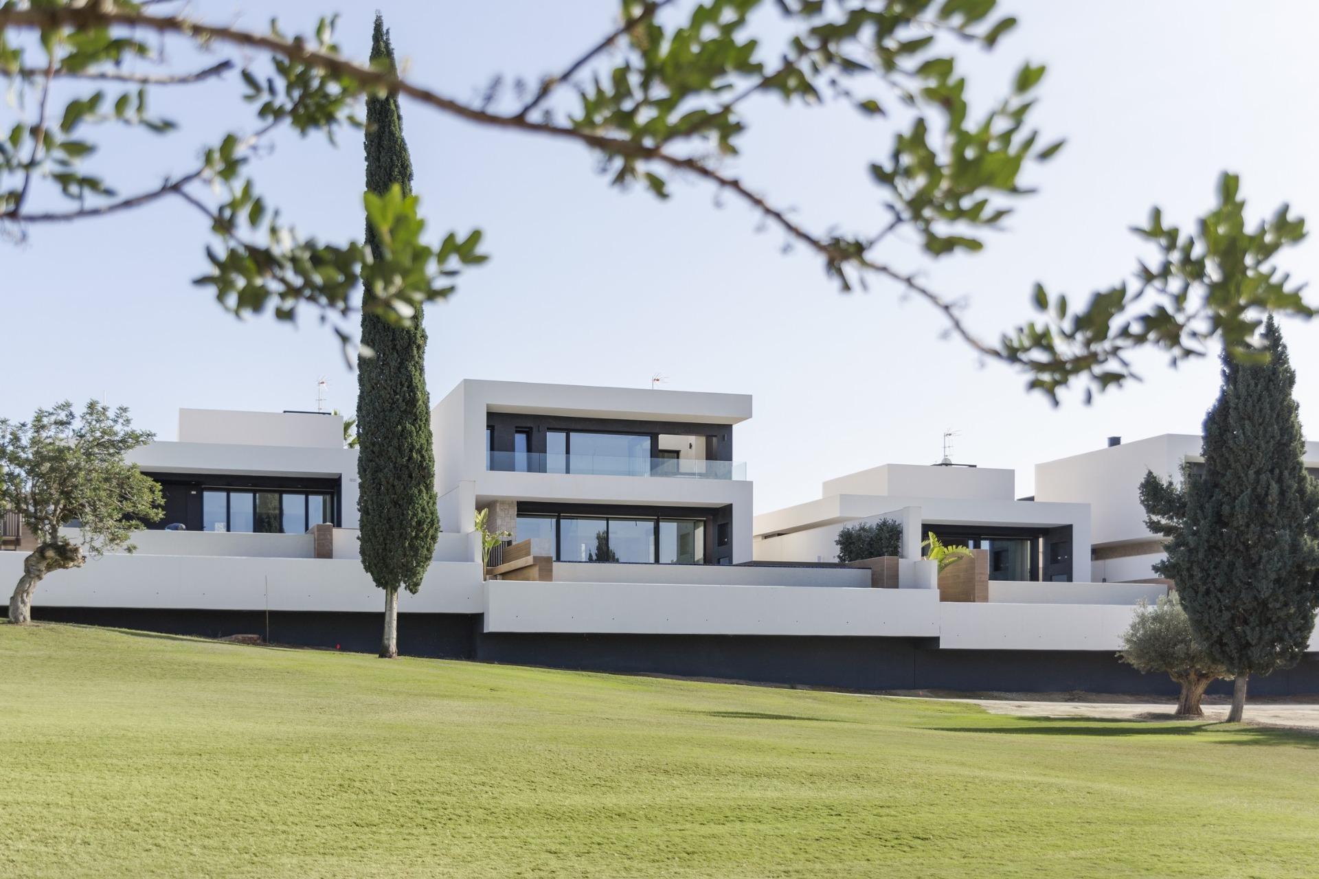 Exclusive, newly built villas on the golf course front line at La Finca Golf Resort — 2