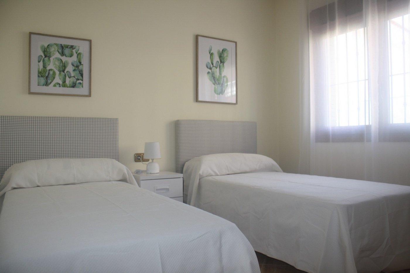 PIĘKNA WILLA W LOS ALTOS, TORREVIEJA — 15