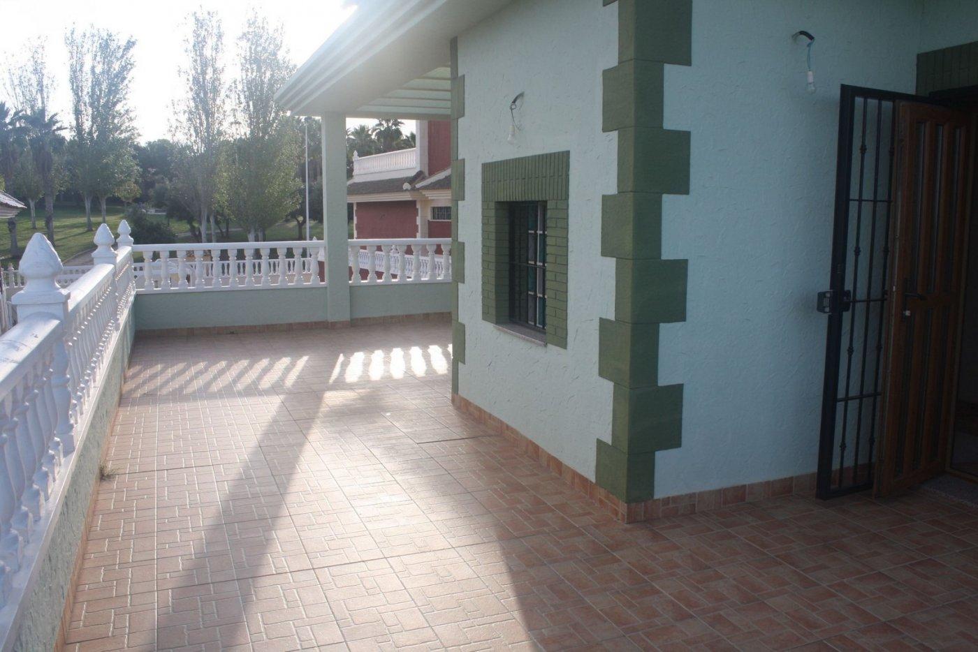 PIĘKNA WILLA W LOS ALTOS, TORREVIEJA — 3