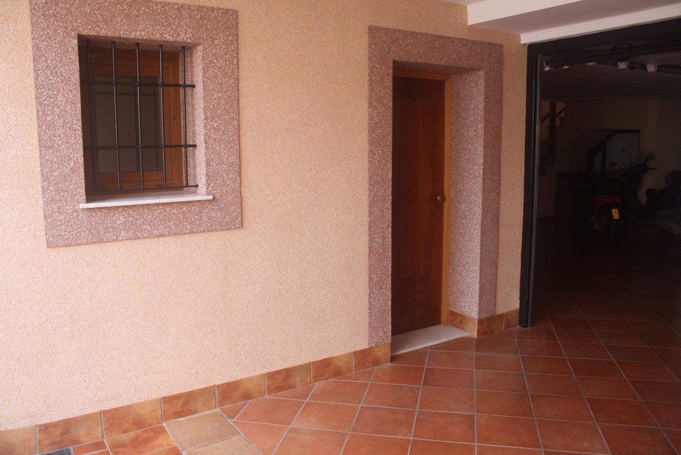 BELLE VILLA À LOS ALTOS, TORREVIEJA — 3