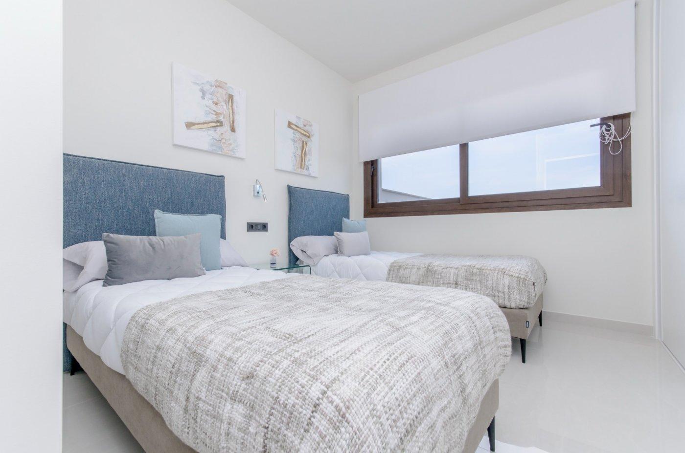 RESIDENCIAL DE OBRA NUEVA DE BUNGALOWS EN LOS BALCONES, TORREVIEJA — 14