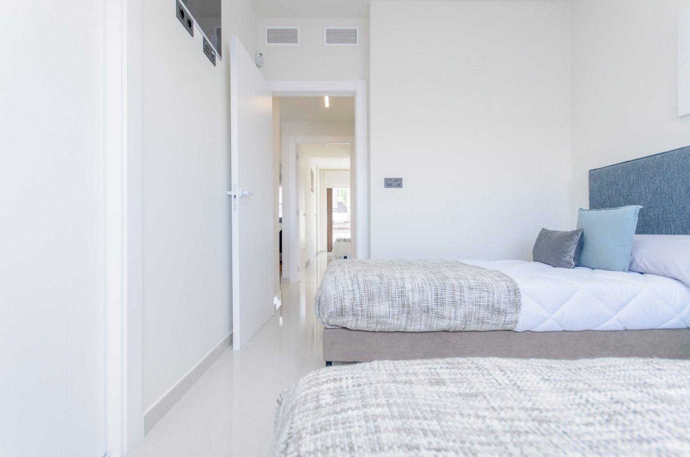 RESIDENCIAL DE OBRA NUEVA DE BUNGALOWS EN LOS BALCONES, TORREVIEJA — 15