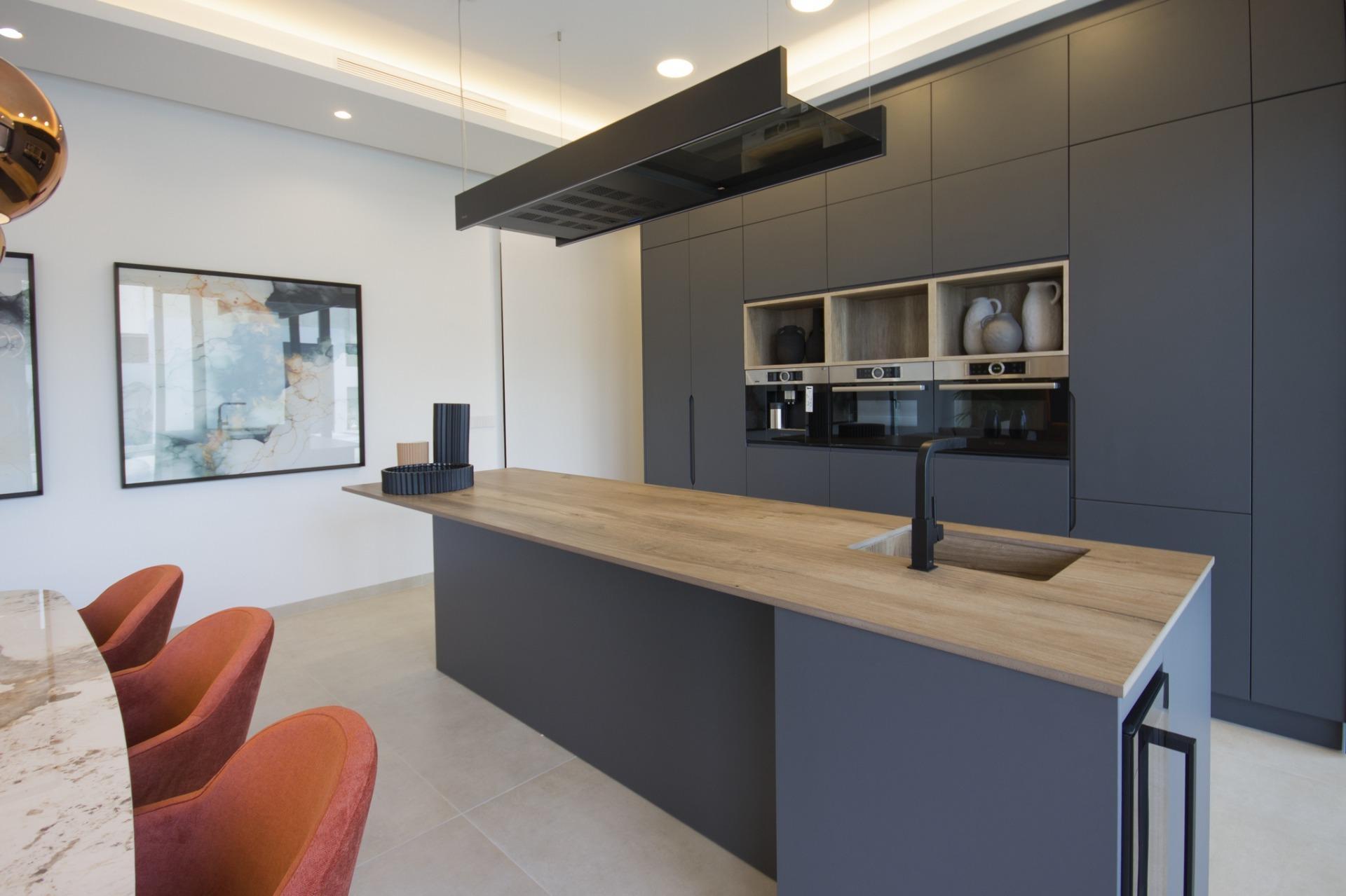 NOWE WILLE W CIUDAD QUESADA — 12