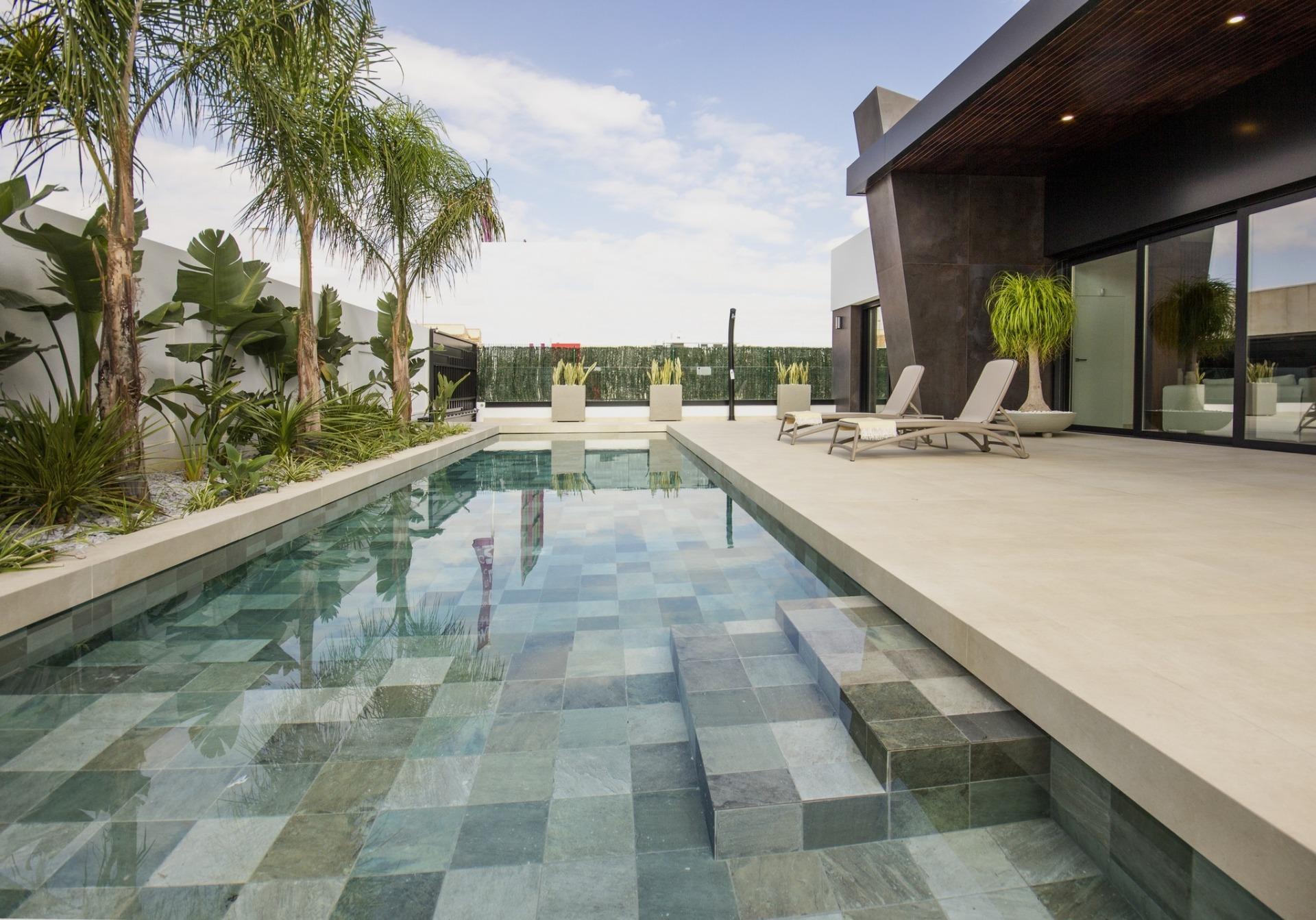 NOWE WILLE W CIUDAD QUESADA — 3