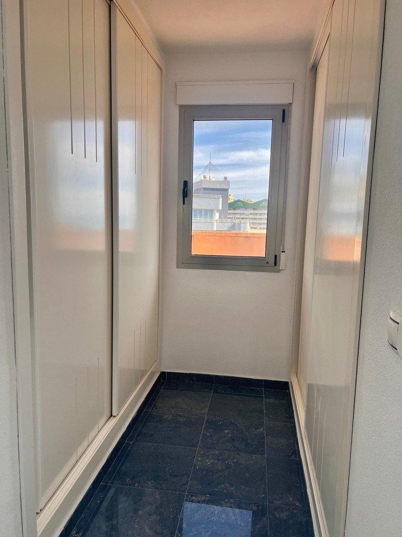PIĘKNY PENTHOUSE Z WIDOKIEM NA MORZE W CALPE — 14