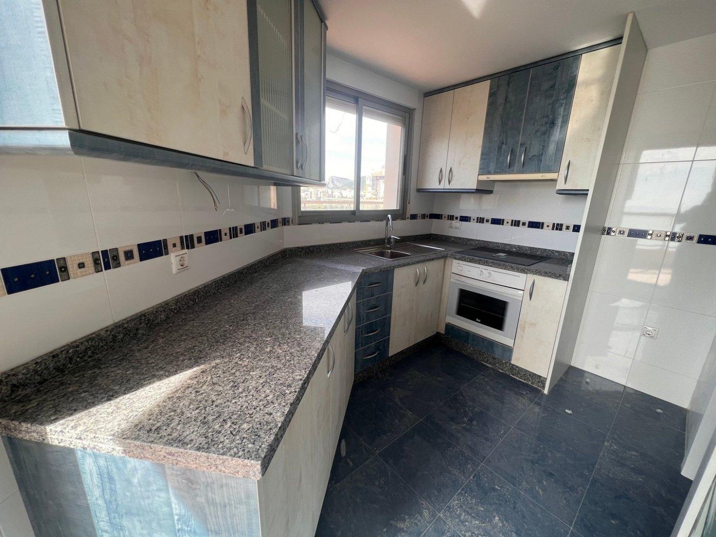 PIĘKNY PENTHOUSE Z WIDOKIEM NA MORZE W CALPE — 4