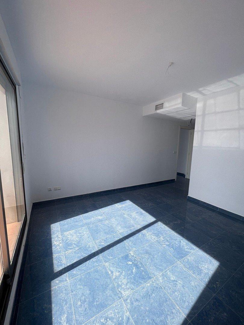 PIĘKNY PENTHOUSE Z WIDOKIEM NA MORZE W CALPE — 8