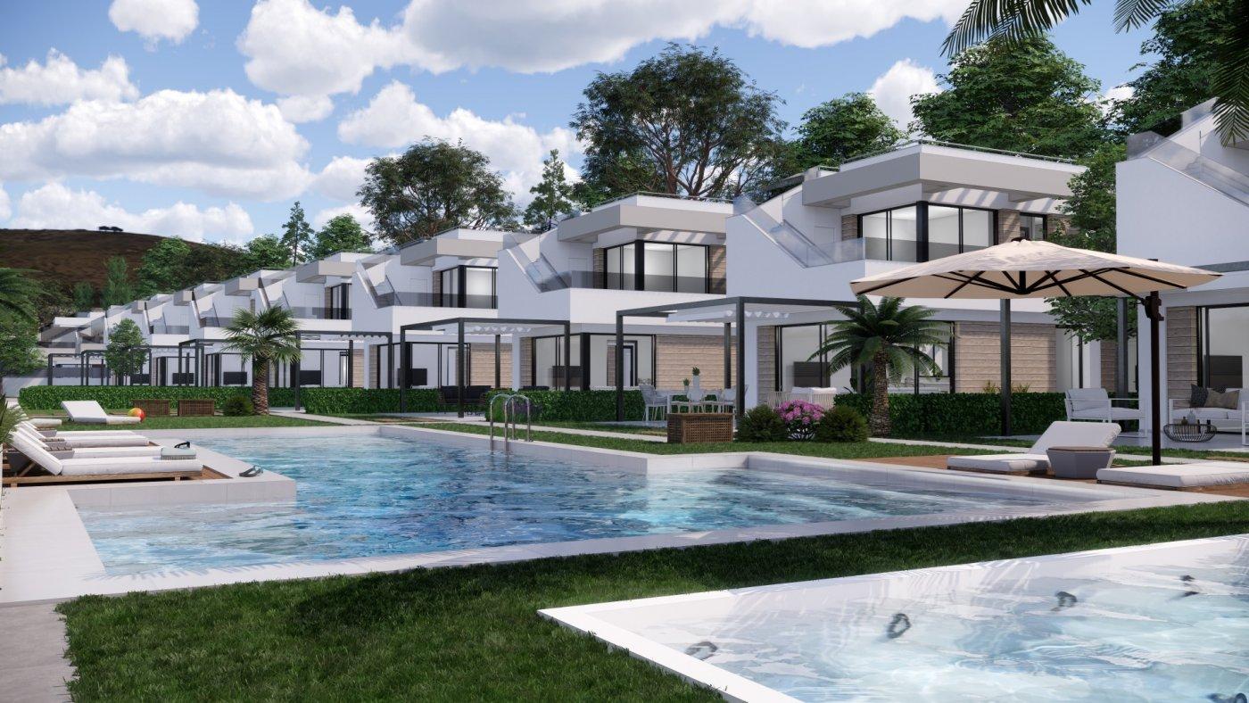 VILLAS DE OBRA NUEVA EN PILAR DE LA HORADADA EN EL CAMPO DE GOLF — 4