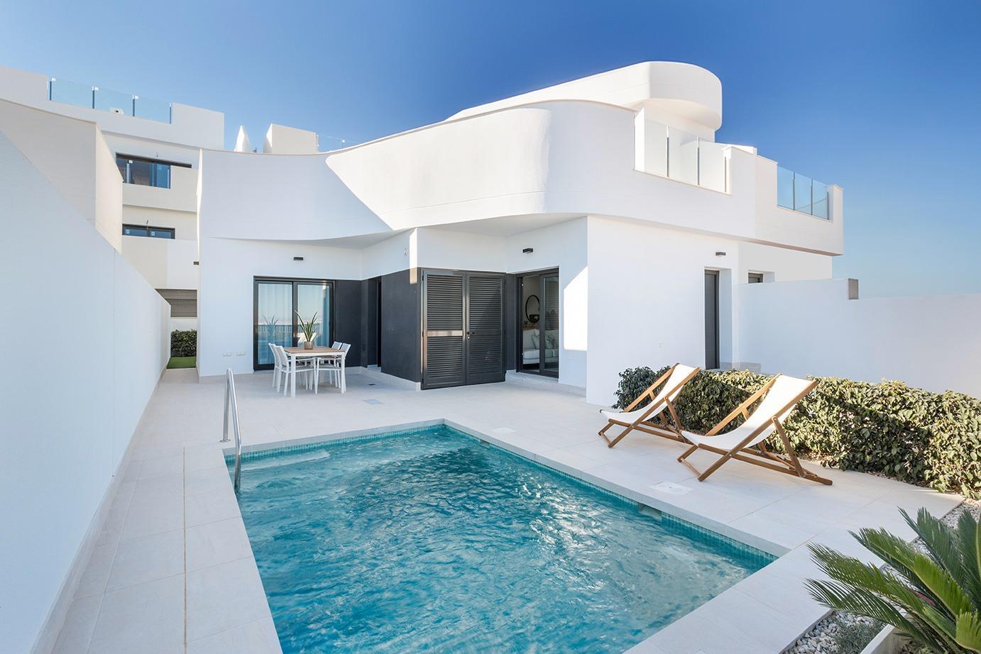 NEUBAU WOHNANLAGE IN LOS BALCONES, TORREVIEJA