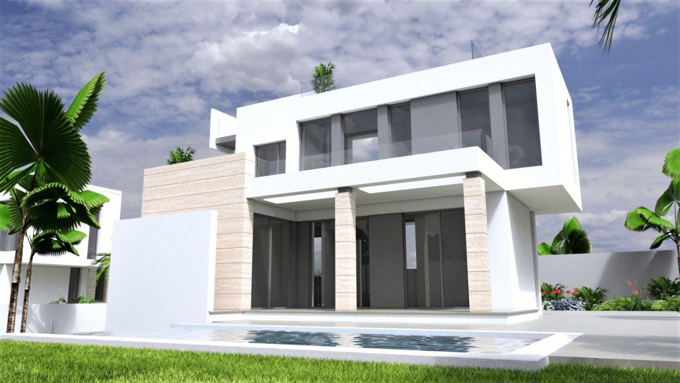 NEW BUILD VILLAS IN TORREVIEJA