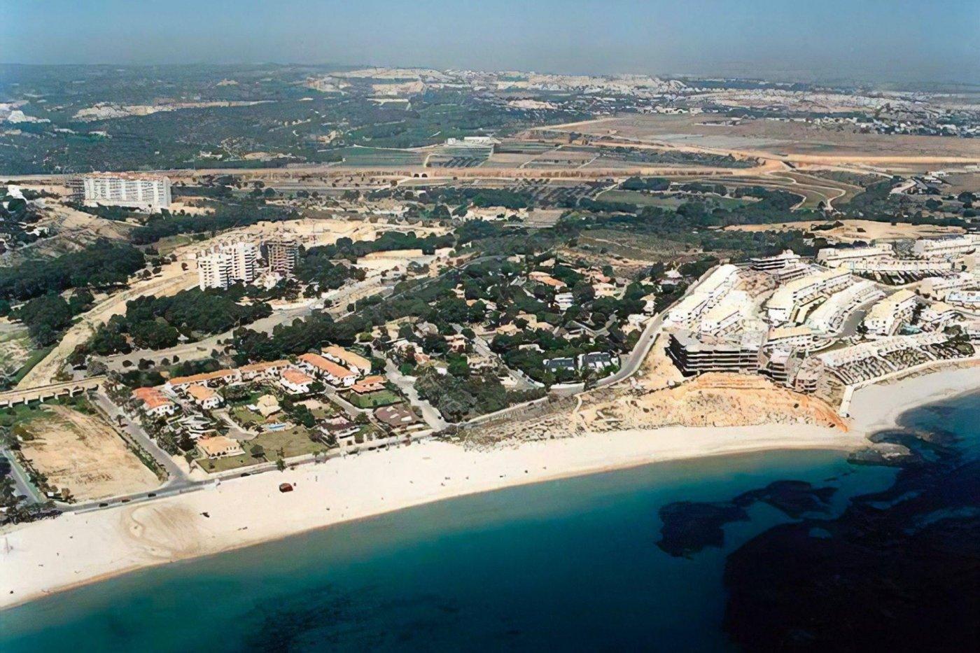 NOWA WILLA W CAMPOAMOR — 8