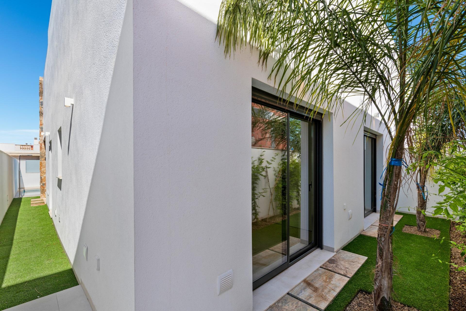 NIEUWBOUW HALFVRIJSTAANDE VILLA'S IN SAN JAVIER — 4