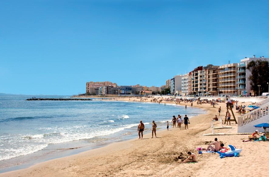 NEU GEBAUTE WOHNUNGEN UND PENTHÄUSER IN STRANDNÄHE IN TORREVIEJA — 10
