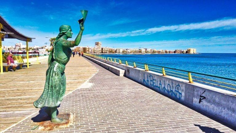 NEU GEBAUTE WOHNUNGEN UND PENTHÄUSER IN STRANDNÄHE IN TORREVIEJA — 9