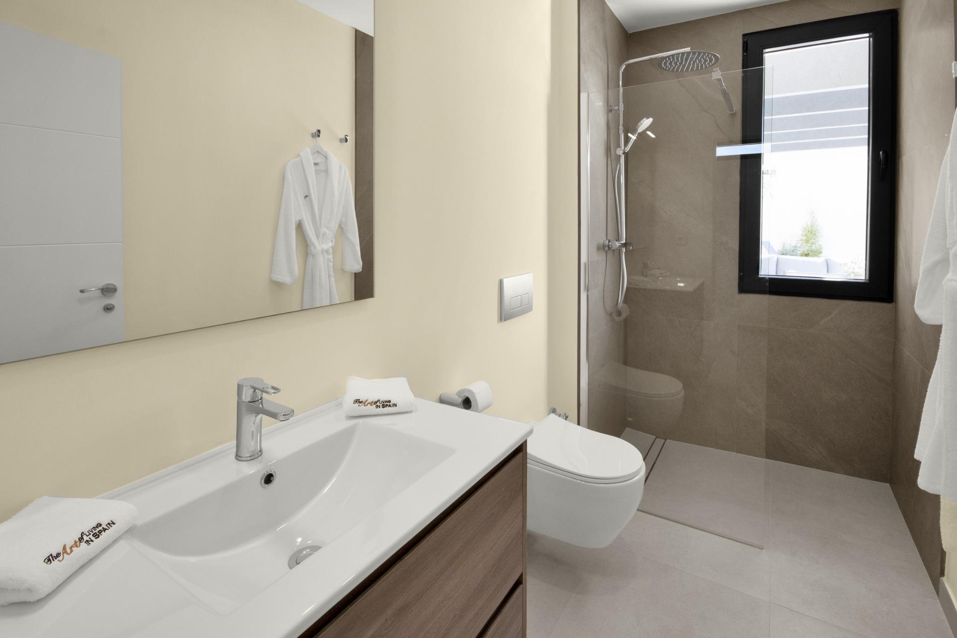 NEU GEBAUTE VILLEN IN ALTOANA GOLF RESORT, MURCIA — 12