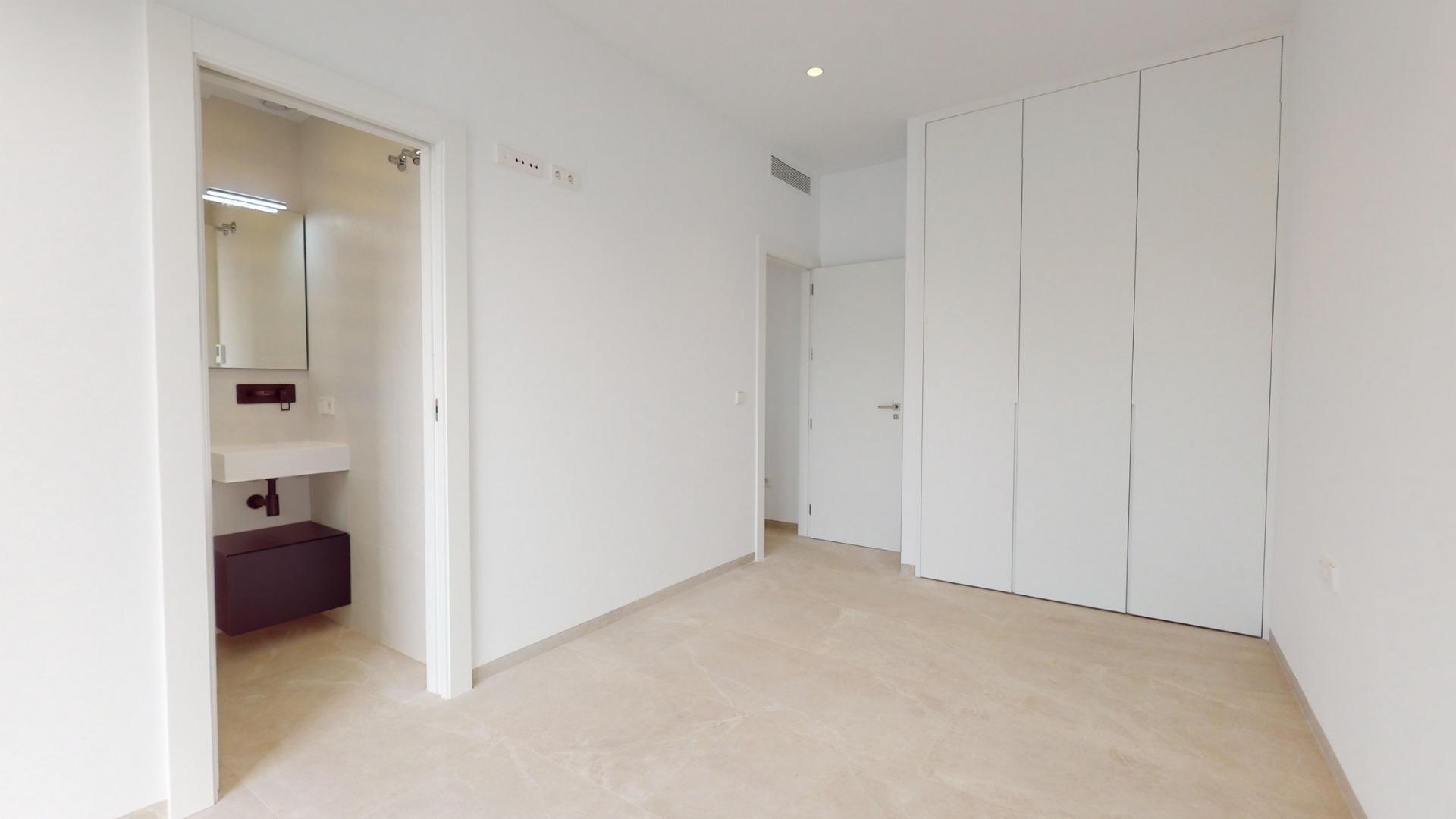 VILLAS DE OBRA NUEVA EN LOS ALCAZARES — 12
