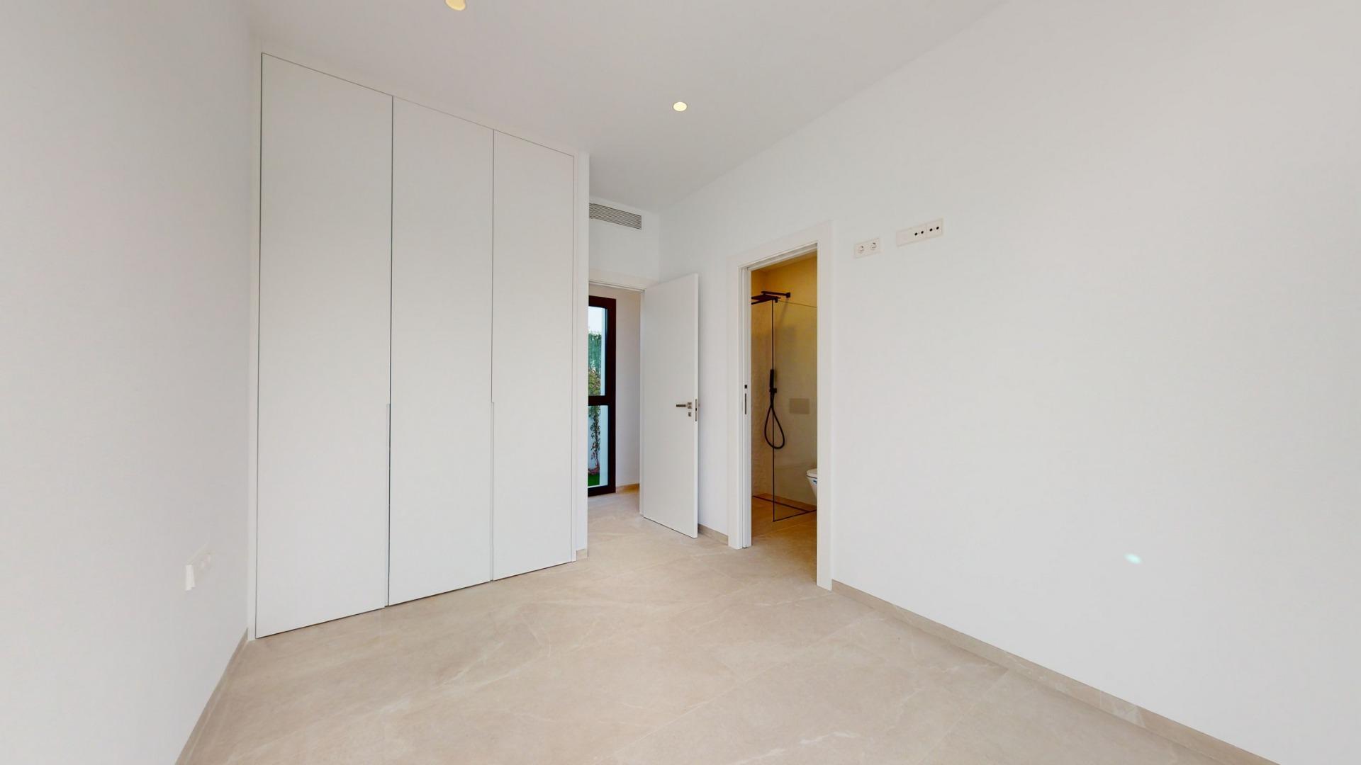 VILLAS DE OBRA NUEVA EN LOS ALCAZARES — 13