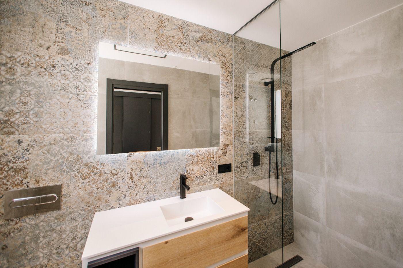 LUXURY AND DESIGN APARTMENT NEXT TO THE GOLF COURSE — 12