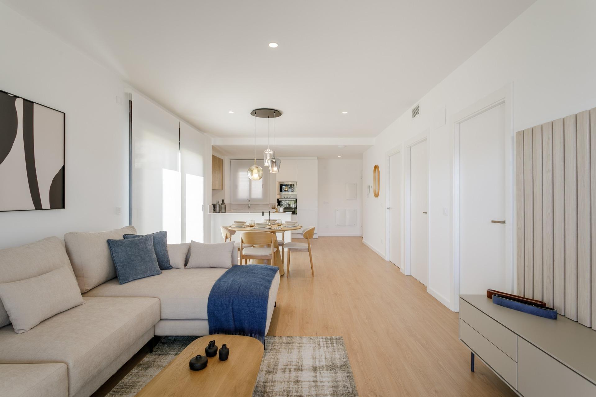 NEW BUILD GATED URBANIZATION IN TORREVIEJA ONLY 700M FROM THE BEACH — 13