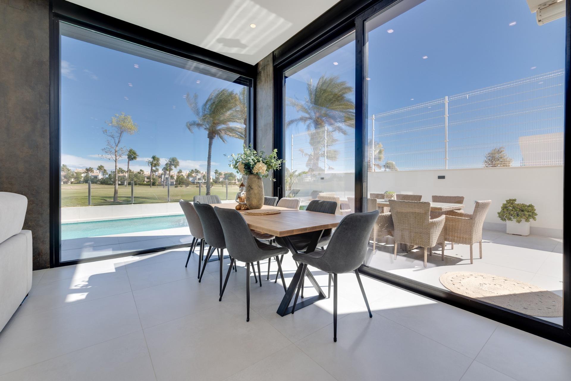 VILLAS DE OBRA NUEVA EN PILAR DE LA HORADADA EN EL CAMPO DE GOLF — 12