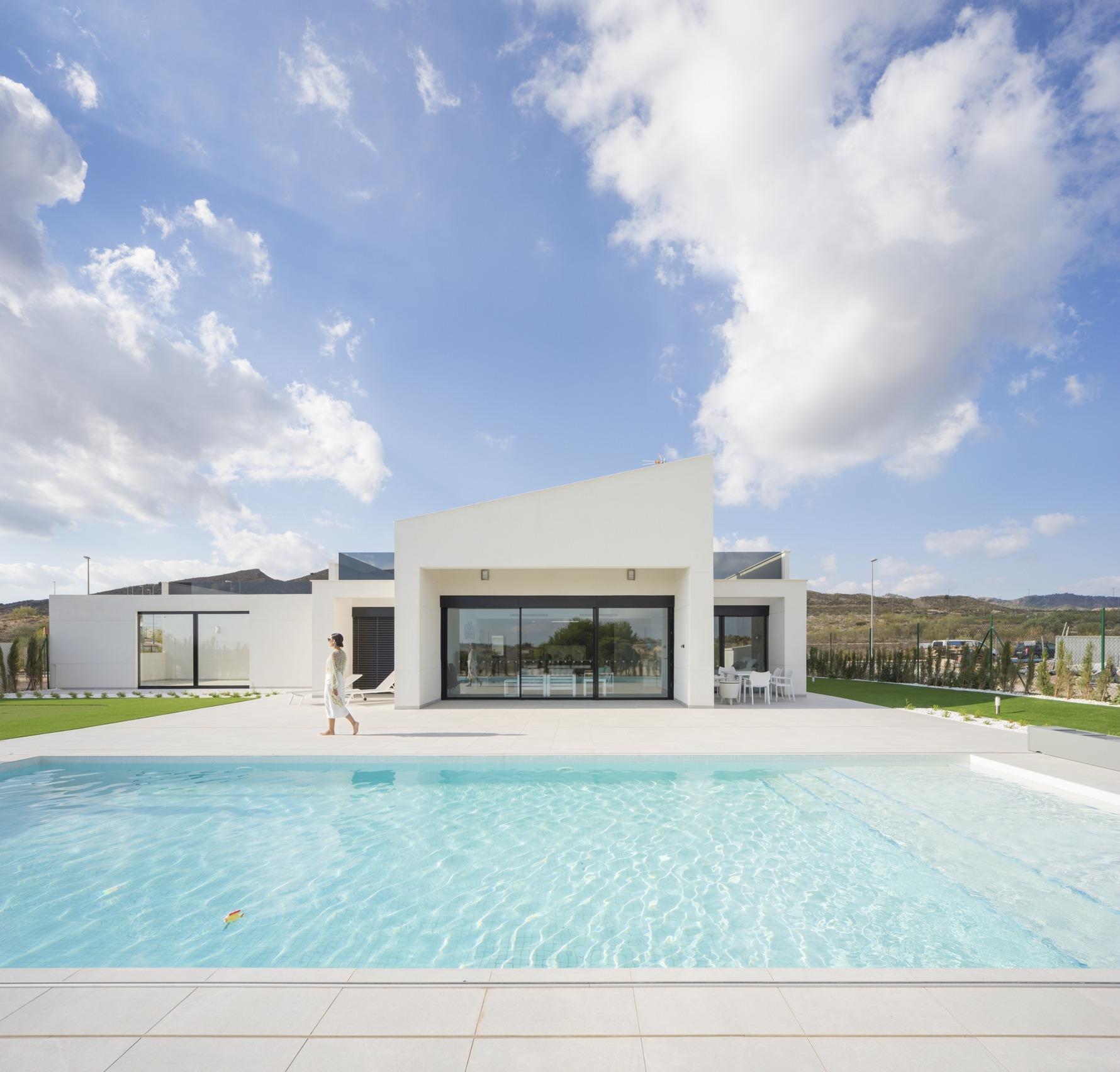 NEW BUILD VILLAS IN ALTAONA GOLF RESORT, MURCIA