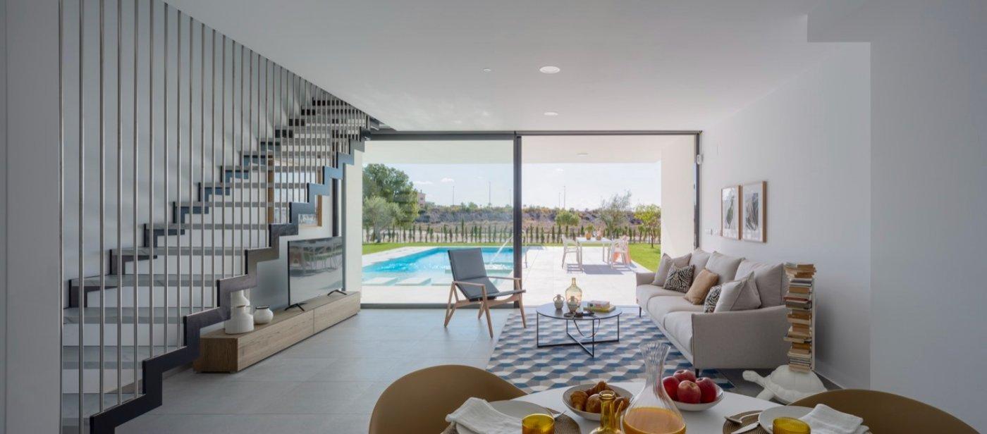 NOWE WILLE W ALTAONA GOLF RESORT, MURCIA — 2