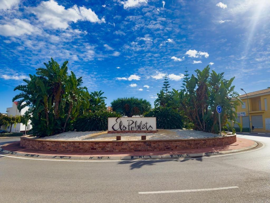 VILLAS NEUVES A ELS POBLETS — 4