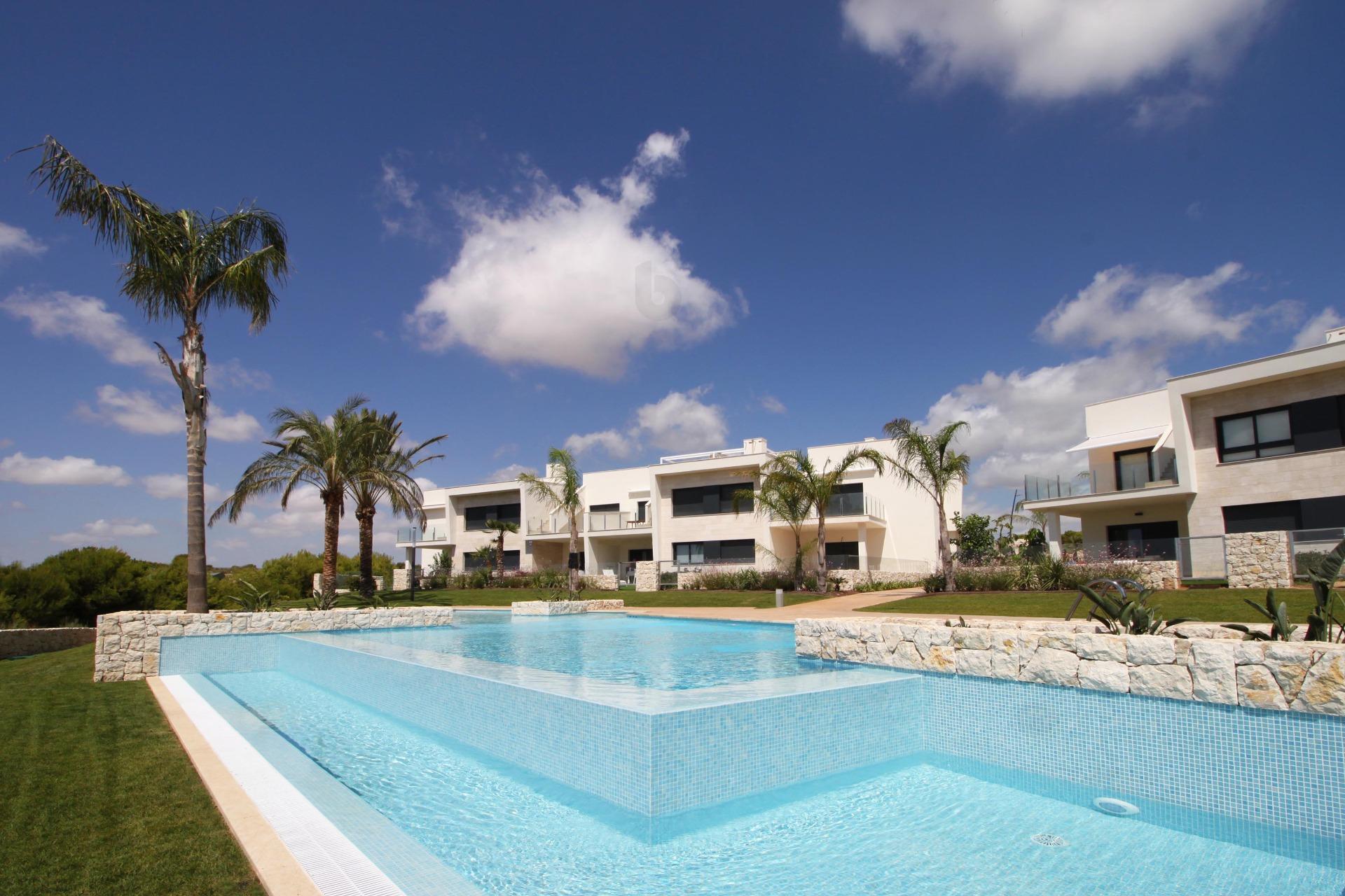 NIEUWBOUW WOONCOMPLEX IN PILAR DE LA HORADADA AAN DE GOLFBAAN — 3