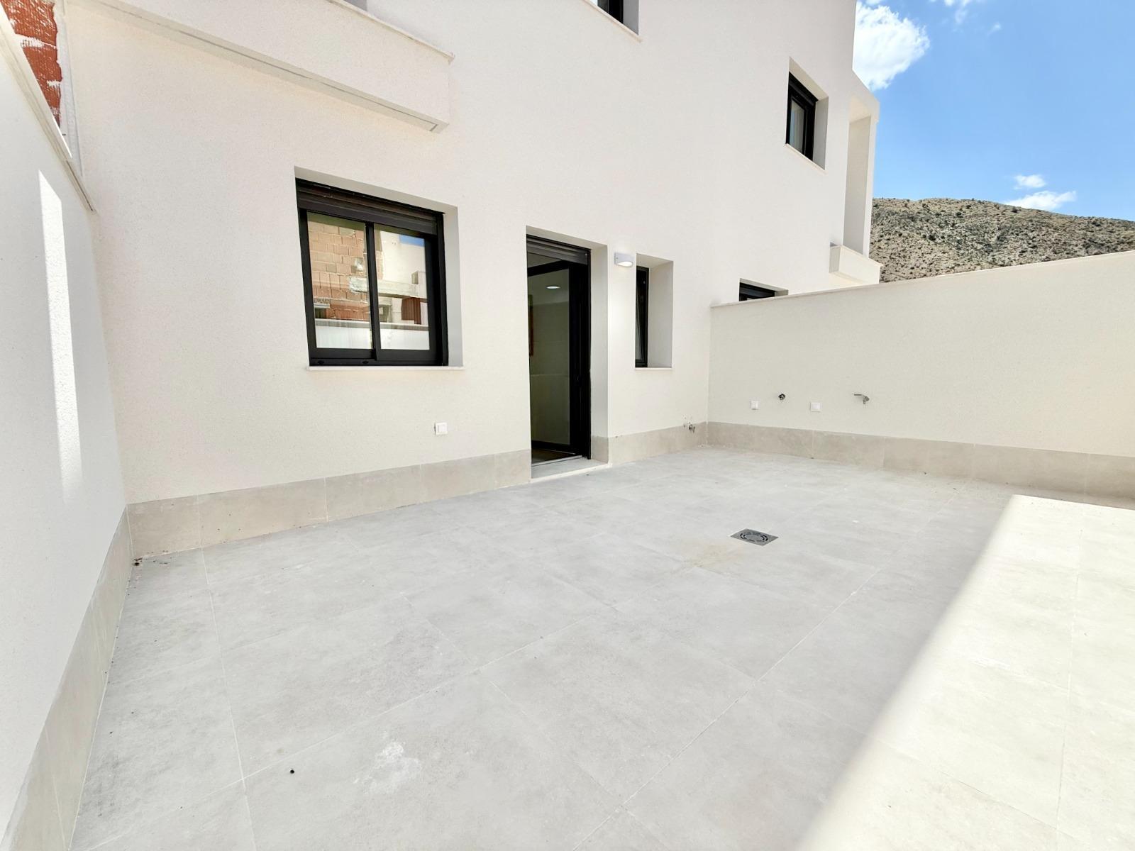Adosados de obra nueva en venta en Cox - 44 casas modernas con grandes comodidades — 15