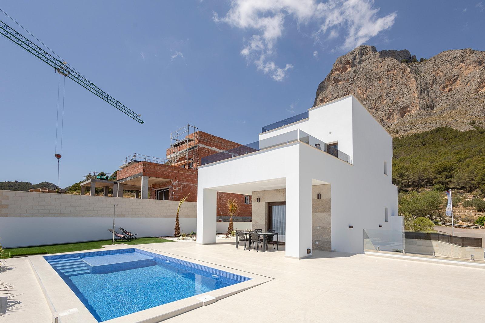 Impresionantes villas de nueva construcción en Polop con vistas al mar — 4