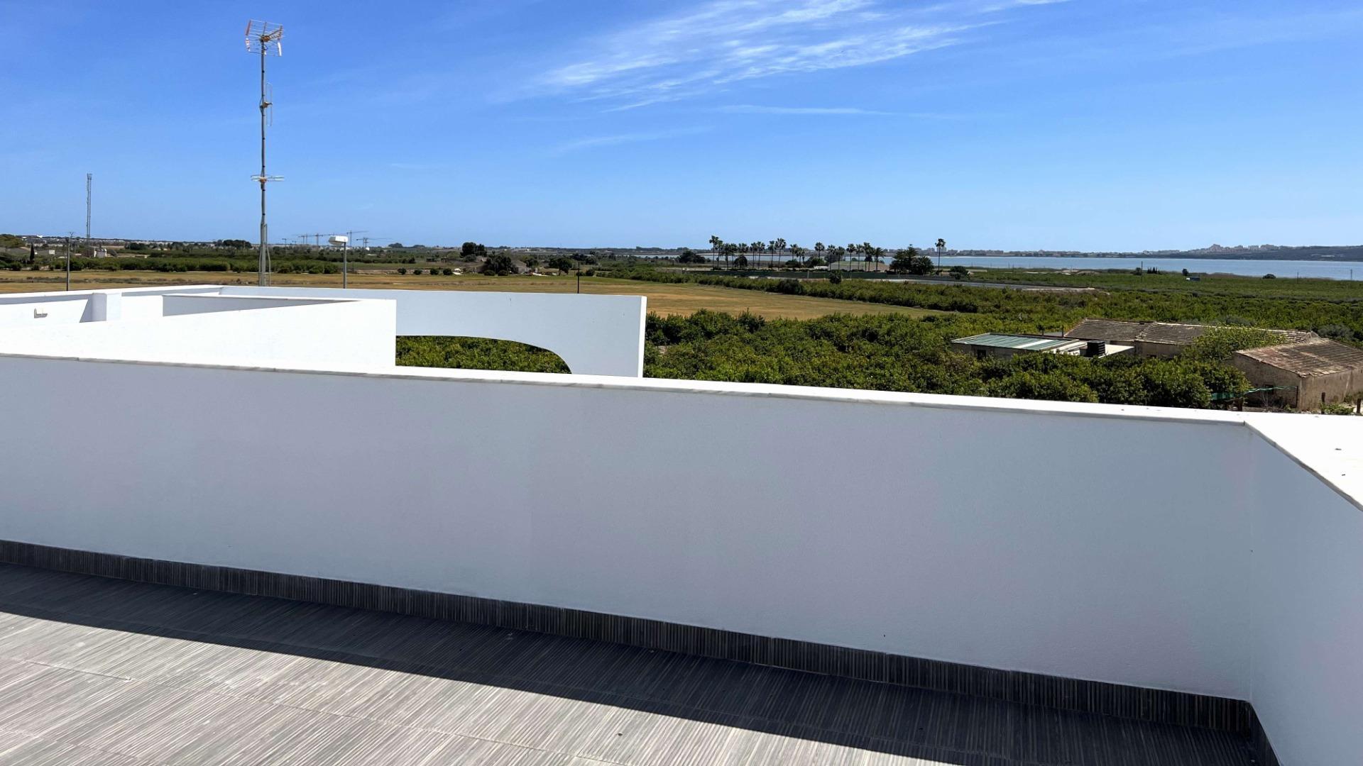 Exclusive New Build Villas in Ciudad Quesada - Design, Comfort and Privileged Location — 10