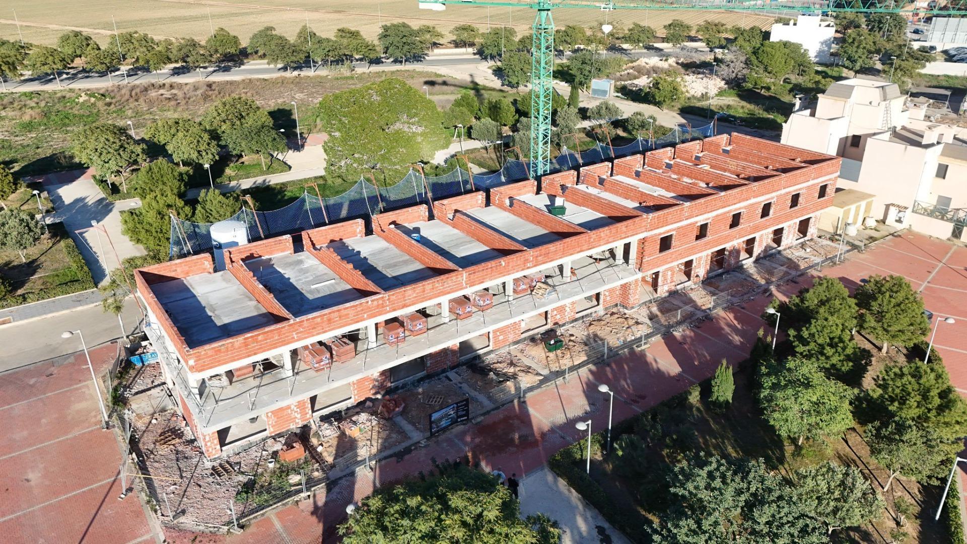 Maisons mitoyennes et maisons mitoyennes d'angle neuves à Pilar de la Horadada — 15