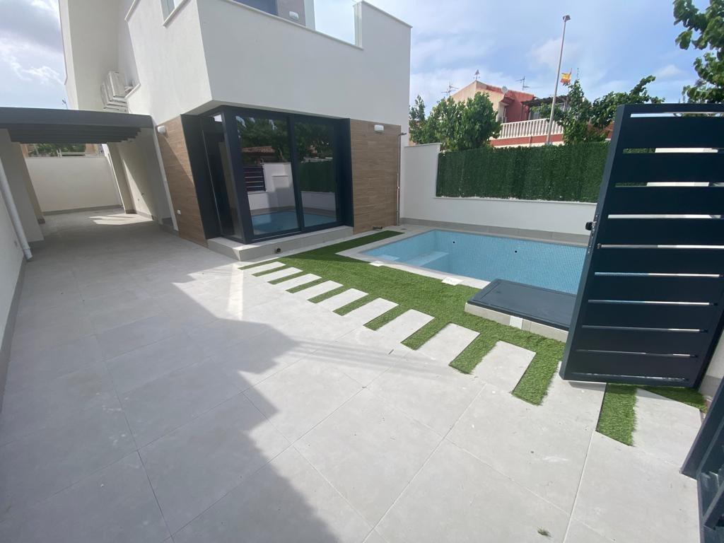 Newly Built Villas with Private Pool in Los Alcázares, Costa Cálida — 2