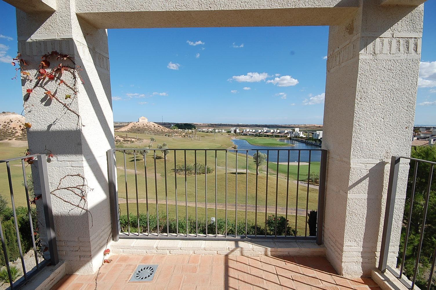 Elegant detached villas with private pool at Peraleja Golf Resort - Costa Cálida — 3