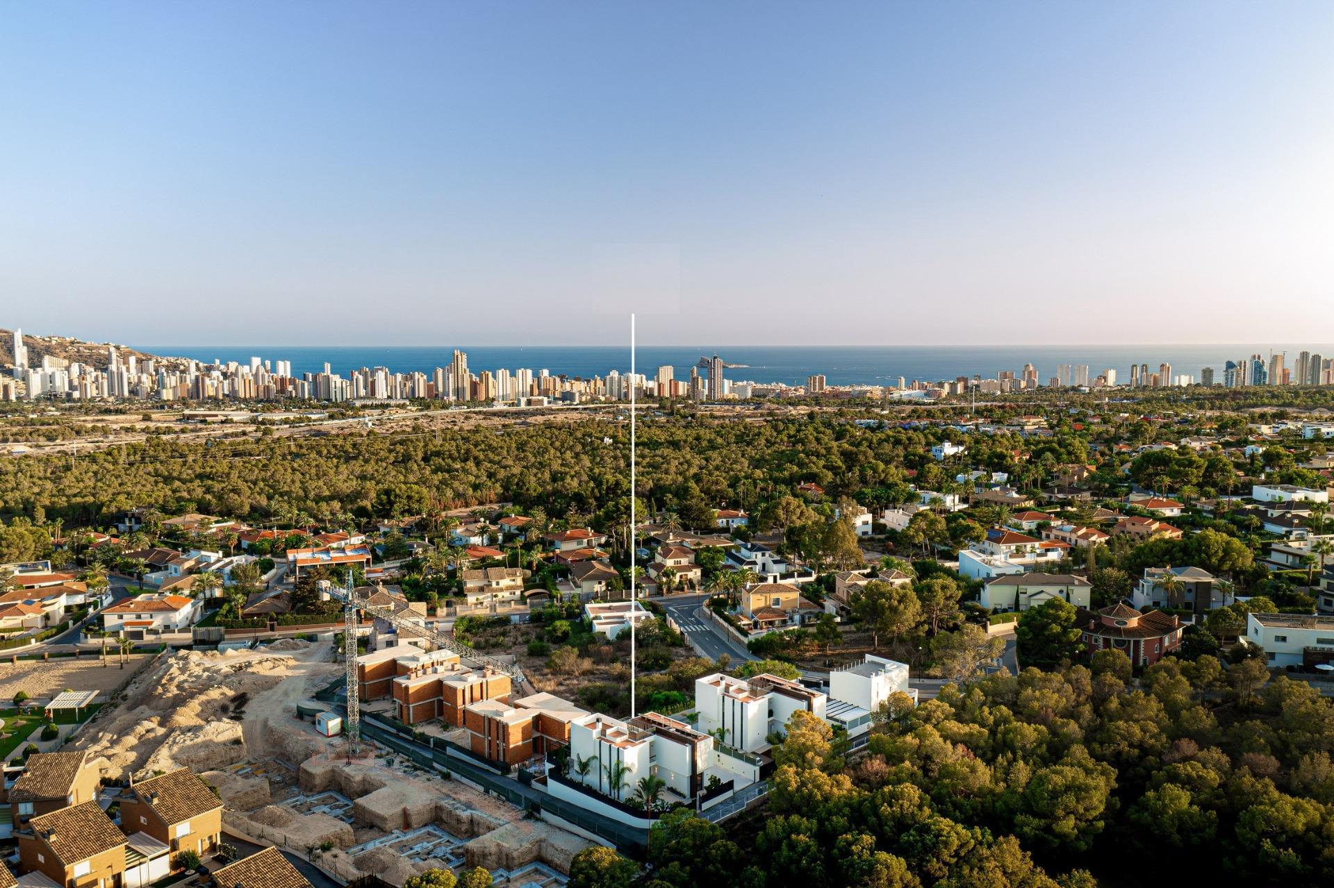 Exclusivas villas de nueva construcción con piscina privada en La Nucía, cerca de Benidorm — 2
