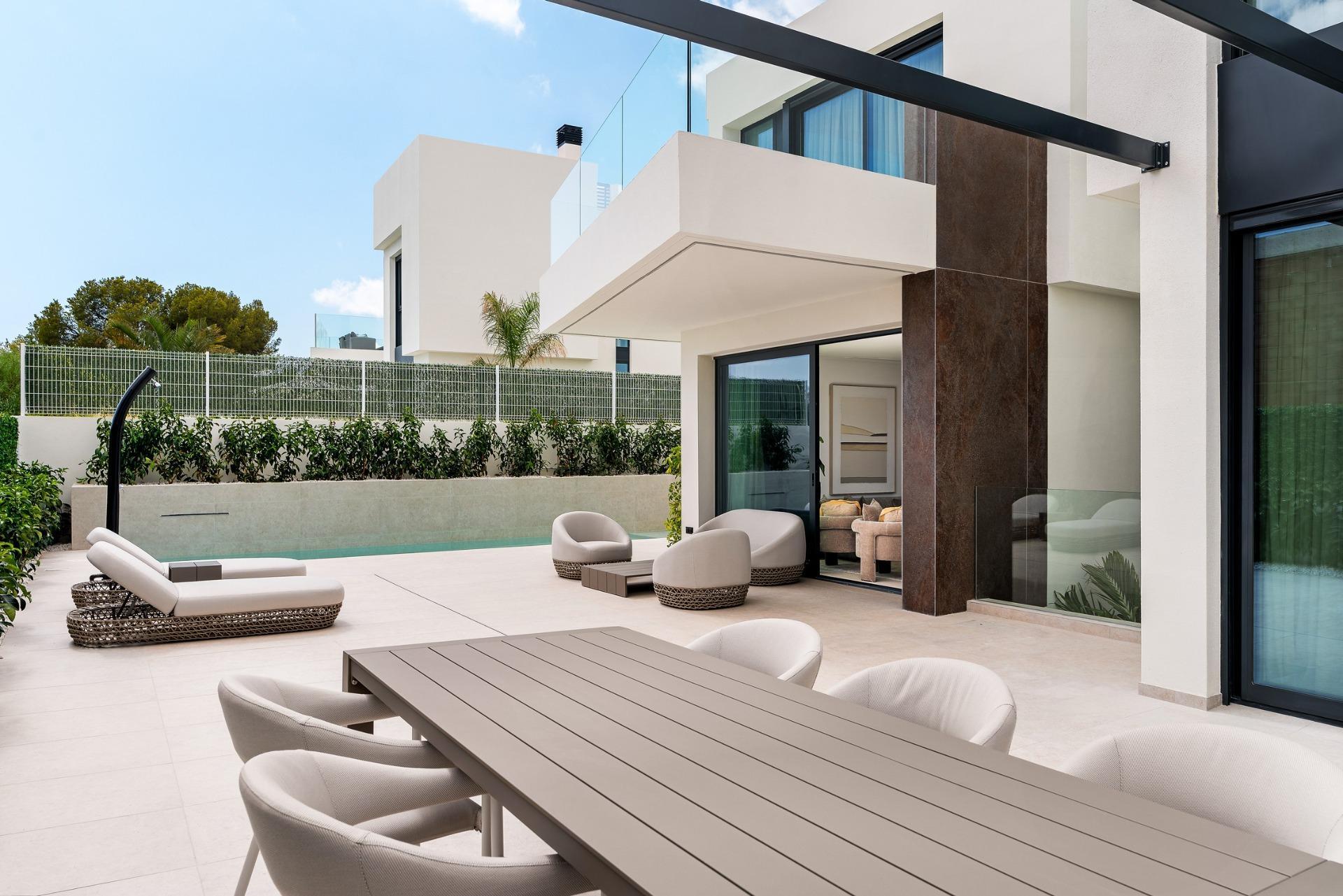 Exclusivas villas de nueva construcción con piscina privada en La Nucía, cerca de Benidorm — 6