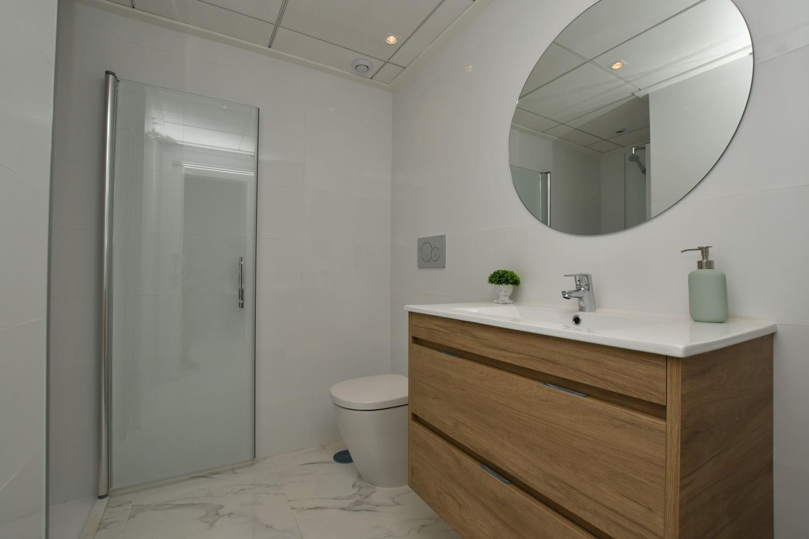 Nowe bungalowy w San Miguel de Salinas – natura, golf i komfort — 14