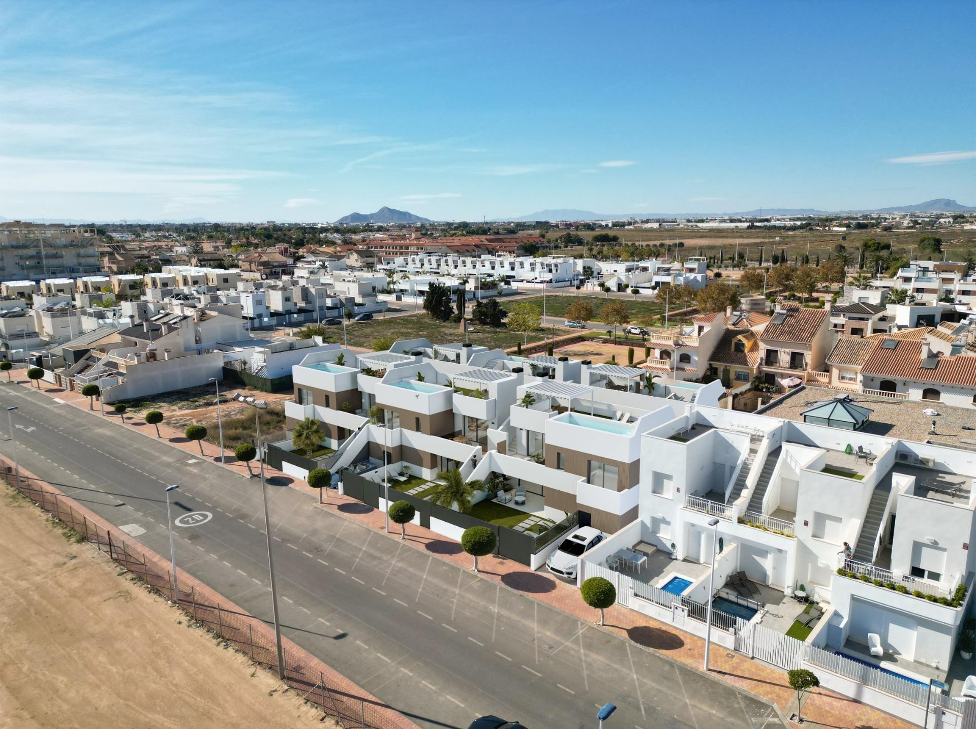 New Build Bungalows with Private Pool in San Pedro del Pinatar — 4
