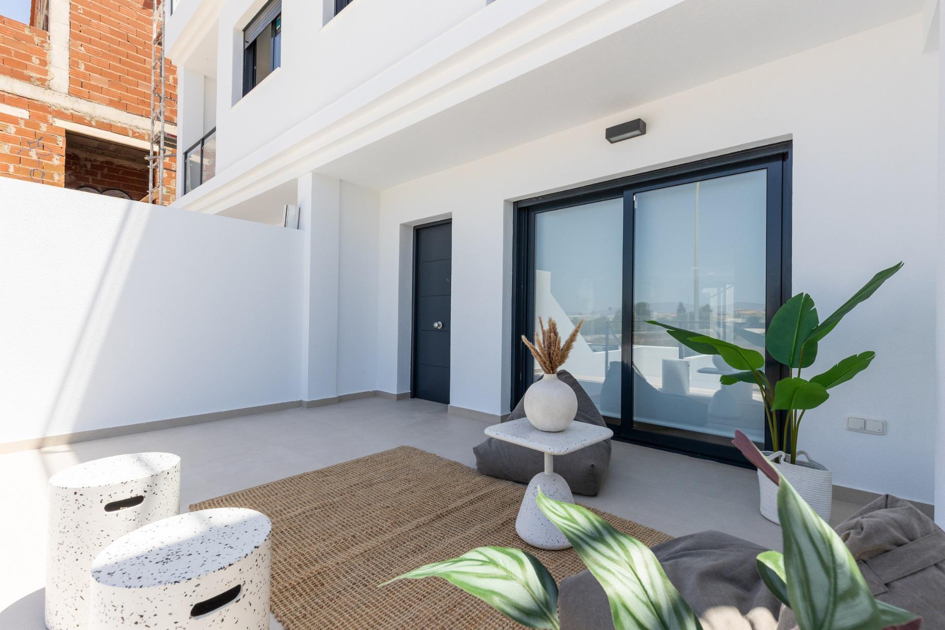 Modern Townhouses with Solarium and Basement in Rafal, Alicante — 9