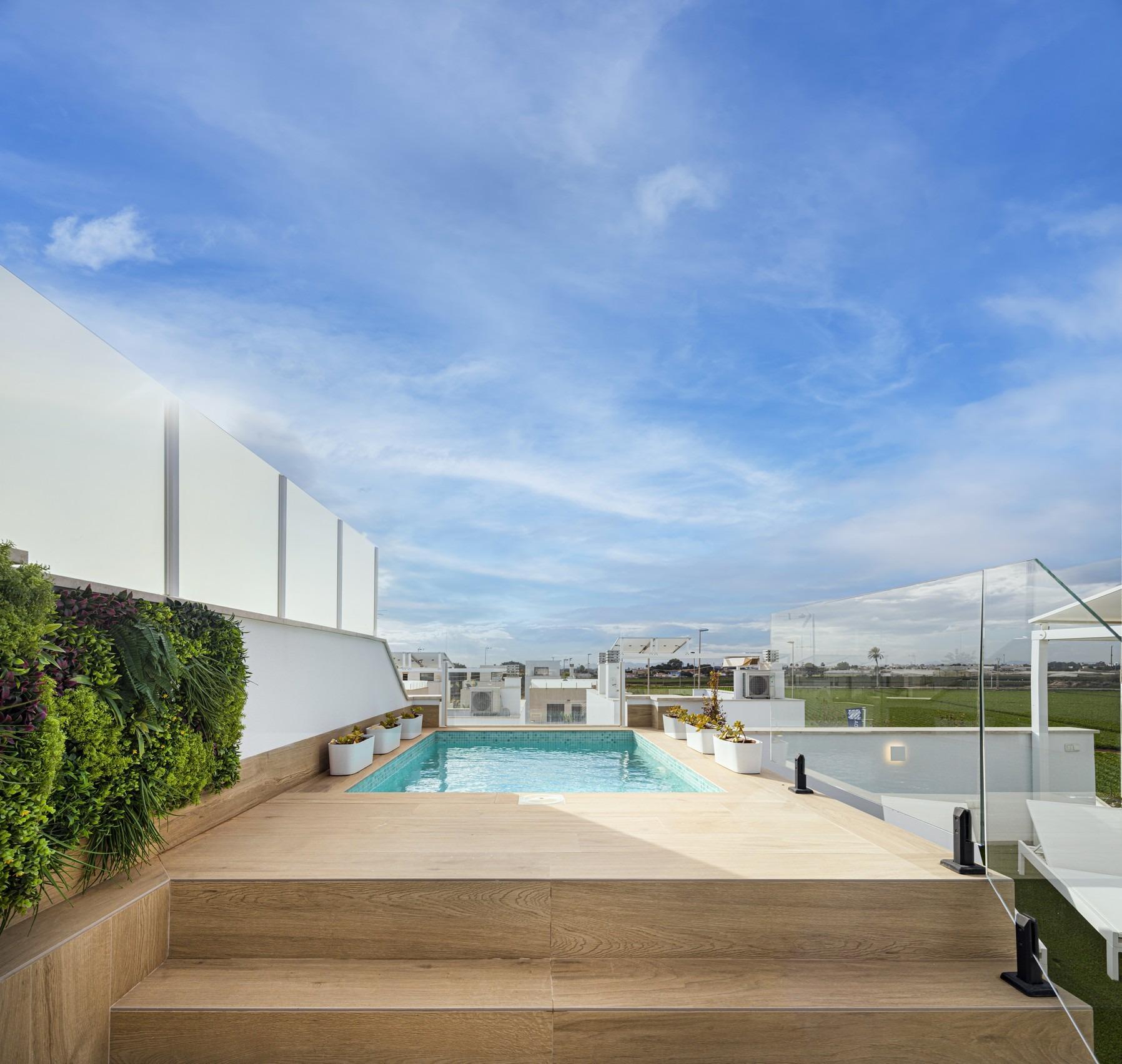 NEU GEBAUTE WOHNANLAGE IN TORRE DE LA HORADADA — 2