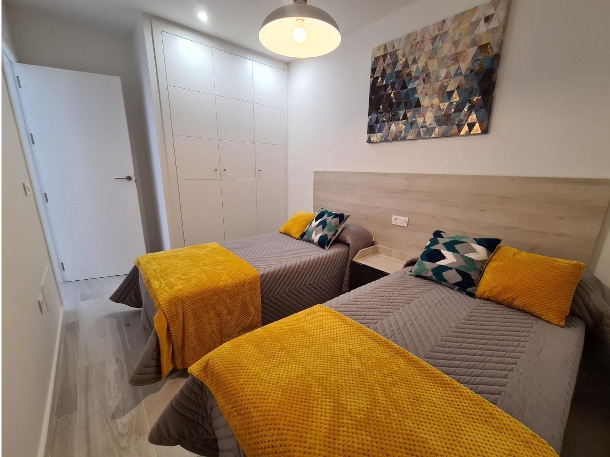 Neubau-Reihenhäuser mit privatem Pool in Avileses, Murcia — 7