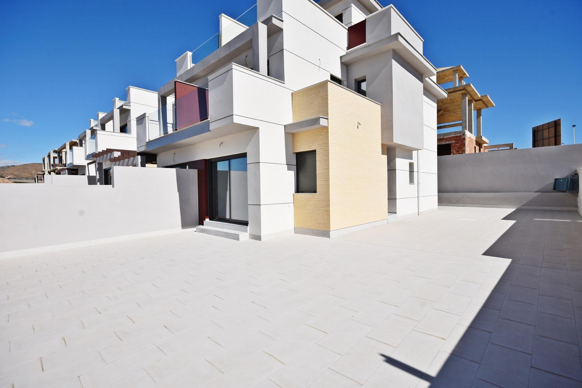 Moderne halfvrijstaande villa's met uitzicht op zee in Puerto de Mazarron
