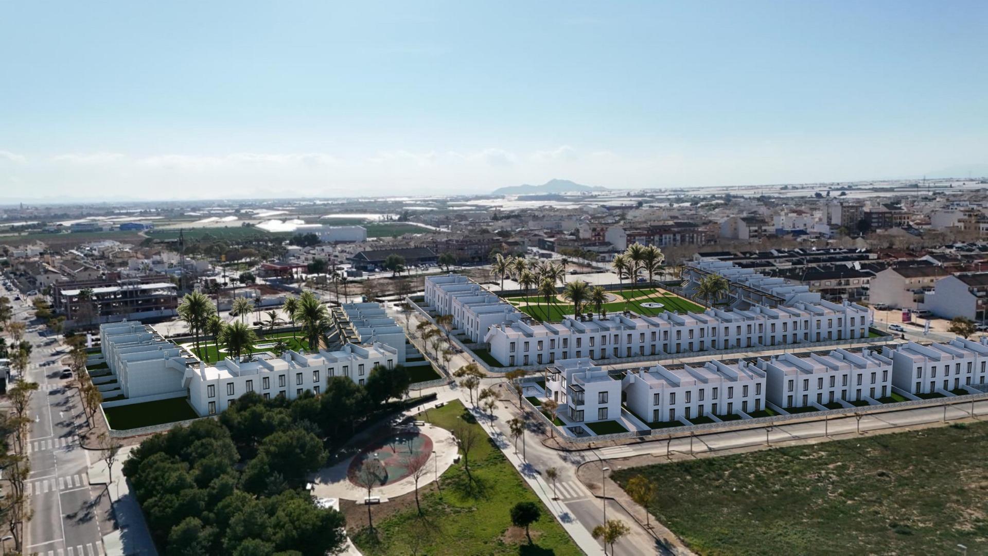 Bungalows de nueva construcción con jardín o solárium cerca de la playa en Pilar de la Horadada — 4
