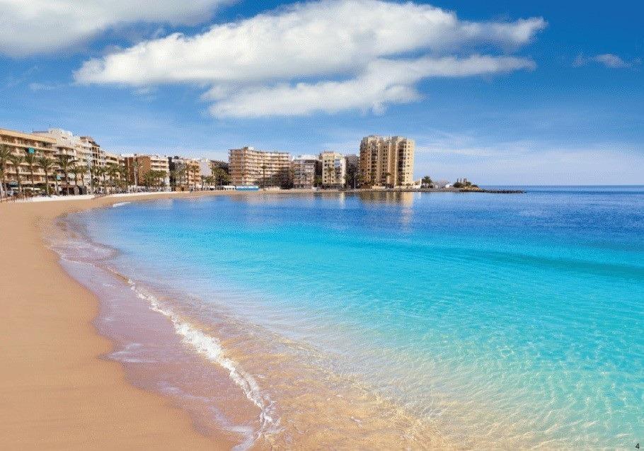Nowe apartamenty w samym sercu Torrevieja, zaledwie 400 m od plaży — 4